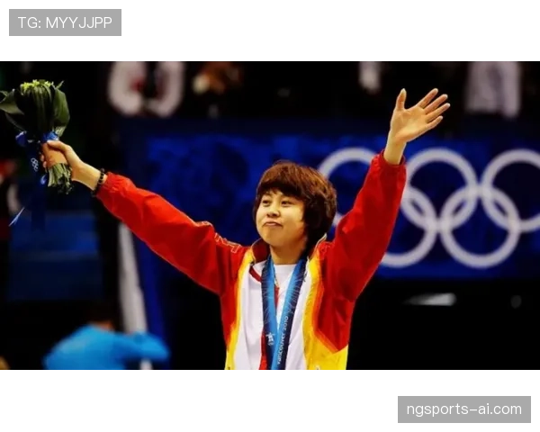 王濛赛场上冷冰冰，家里却被儿子霸占成“糖果王国”啥情况？