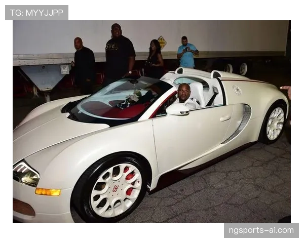 梅威瑟训练室里没手机，外面却开着豪车派对，这谁顶得住啊？