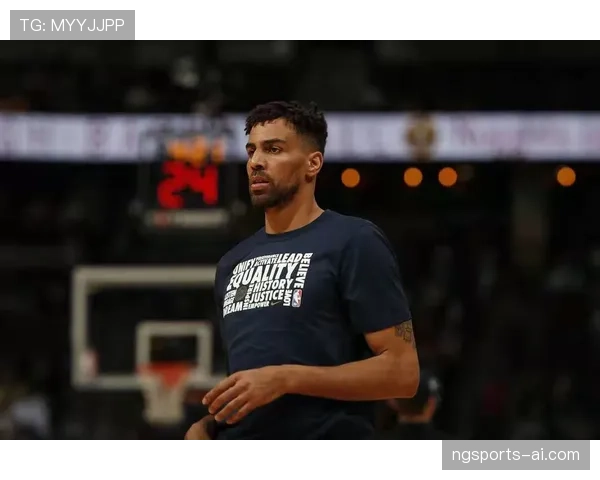 中立球规则：裁判判给单方球员并禁止争抢的适用情形